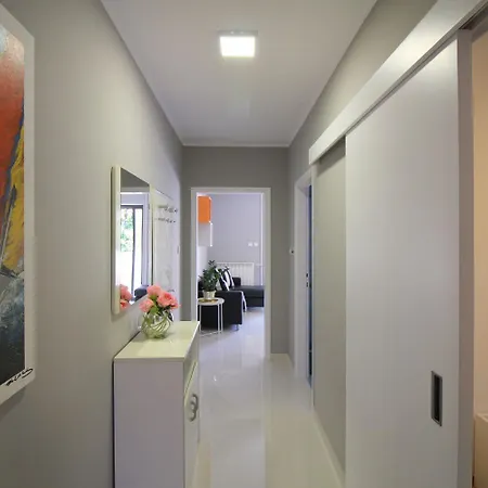 公寓 Modernes Mit Privater Terrasse, Grillbereich, Spielplatz, Liegen, Privatparkplatz *