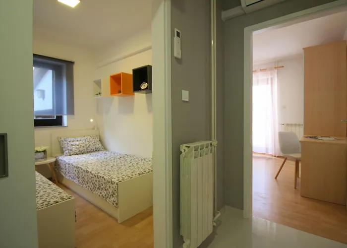 Appartamento Modernes Mit Privater Terrasse, Grillbereich, Spielplatz, Liegen, Privatparkplatz *