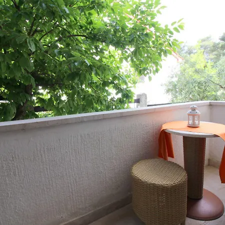 Modernes Mit Privater Terrasse, Grillbereich, Spielplatz, Liegen, Privatparkplatz Apartamento